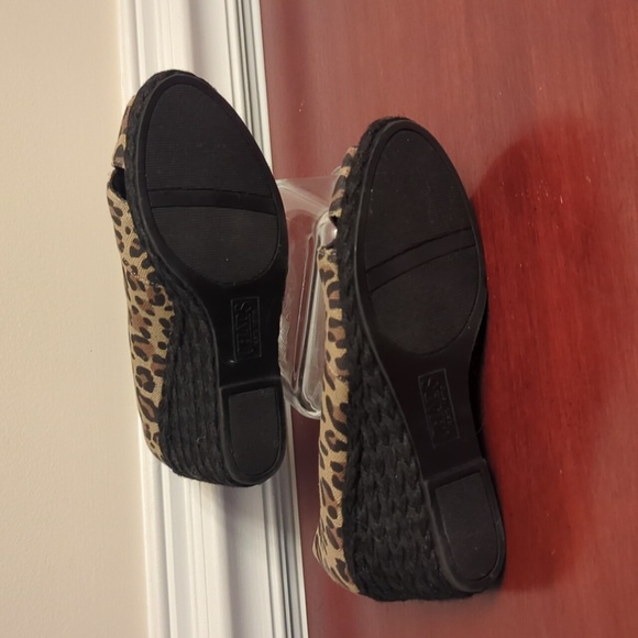 Chaps leopard print peep toe wedge sandals shoes size 7 - Picture 6 of 6